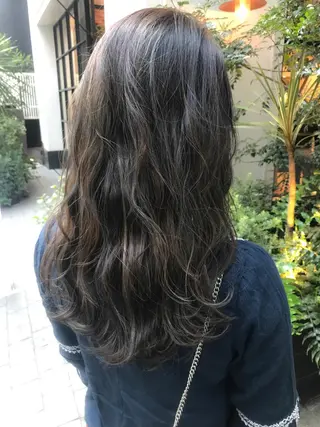 セミロング LOMA🇰🇷 銀座クボタのヘアスタイル