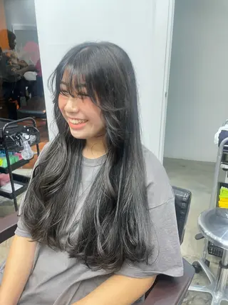 ロング カラー RIN／韓国ヘア レイヤーカットのヘアスタイル