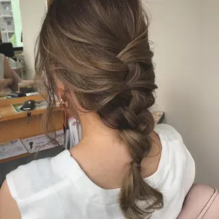 セミロング カラー ヘアアレンジ 中村 瑞希のヘアスタイル