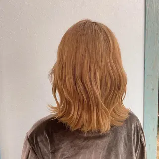 ミディアム カラー 栗原 瑠世のヘアスタイル