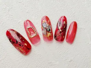 ネイル B.care自由ヶ丘所属・早坂  のネイルデザイン