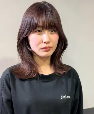 ミディアム カラー YEAU　PLUS所属・極上の艶髪 RINAのヘアスタイル
