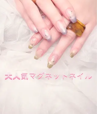 ネイル pink ladyサロン所属・べ にのネイルデザイン