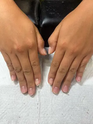 ネイル 𝑴𝑶𝑵𝑬 オフモデル募集中のネイルデザイン