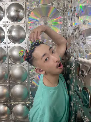 ショート カラー ヘアアレンジ haco+所属・🌈派手髪エクステ ブレイズ🌈ひろとのヘアスタイル