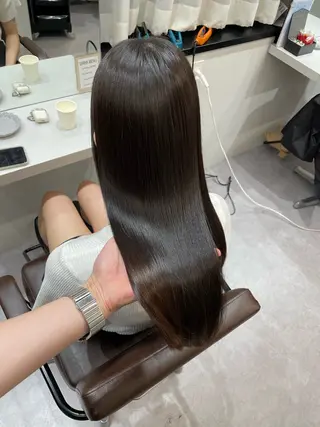 ロング 髪質改善、縮毛矯正 酸性縮毛矯正のヘアスタイル