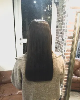 ロング カラー ЯH所属・三 浦のヘアスタイル