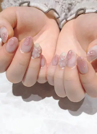 ネイル 會田 瑠衣のネイルデザイン