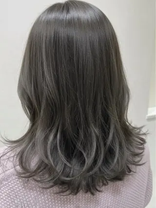 セミロング カラー 髪質改善縮毛矯正 💎TOMOのヘアスタイル