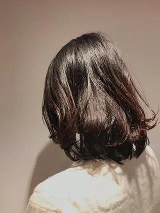 ミディアム カラー BIANCO北堀江 AKANEのヘアスタイル