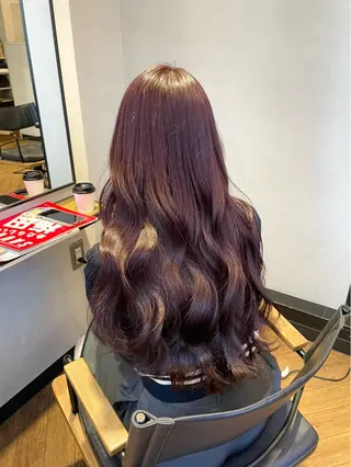 ロング カラー 西岡 幸穂のヘアスタイル