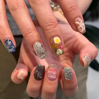 ネイル オタク美容師🛍/ 酸性ストレート/艶髪のヘアスタイル