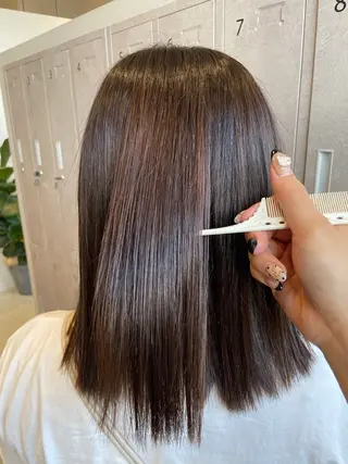 ミディアム 小澤 璃奈のヘアスタイル