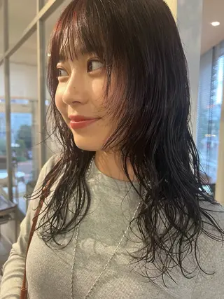 ロング カラー 南部 綾音のヘアスタイル