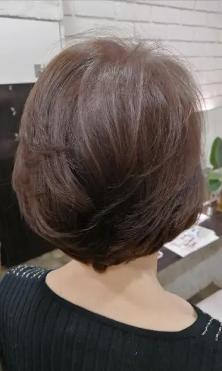 ショート カラー sepiage trois所属・酒井 亜希のヘアスタイル