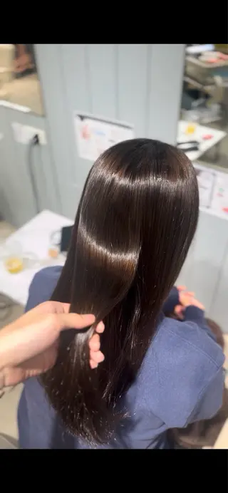 カラー 酸性縮毛矯正/ 髪質改善/しんのすけのヘアスタイル