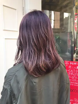 ミディアム カラー uru"所属・uru" すずきさゆりのヘアスタイル