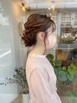 セミロング ヘアアレンジ ヘアアレンジ にいた　かづしげのヘアスタイル