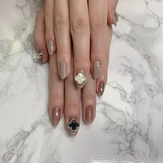 ネイル はな💎ネイル ワンホン、長さ出しのネイルデザイン