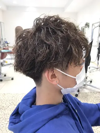ショート パーマ メンズ 中野 克也のヘアスタイル