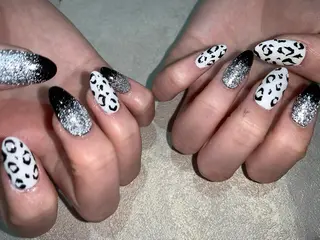 セミロング Kono Nanamiのネイルデザイン