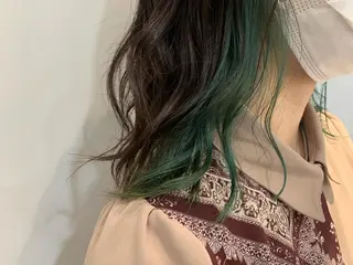 ミディアム カラー 高橋友里亜 /フリーランスのヘアスタイル