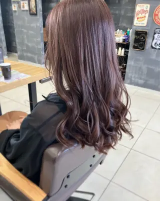 ロング カラー 🦔Laulu 菅原綾乃のヘアスタイル