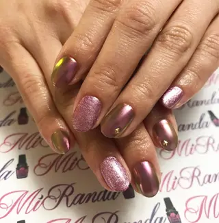 ネイル MiRanda Nail所属・MiRanda 保坂 舞のネイルデザイン