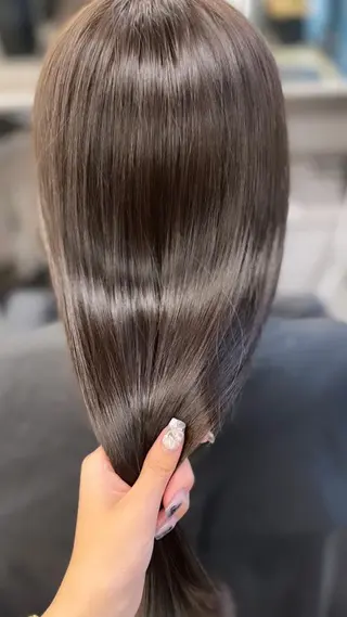 カラー 似合わせ特化/レイヤ ーカット/mikuのヘアスタイル