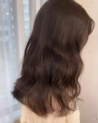 ロング カラー 濱本 新奈 / 髪質改善パーマのヘアスタイル