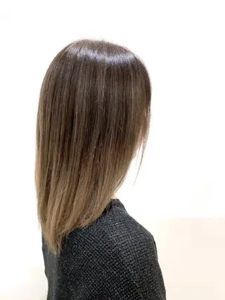 セミロング カラー 横山 直輝のヘアスタイル