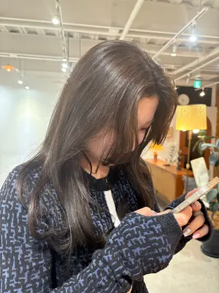 カラー 武石 優愛のヘアスタイル