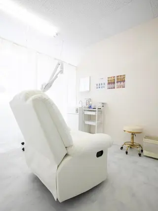 メンズ ホワイトニング ショップ本八幡店のエステ・リラクイメージ