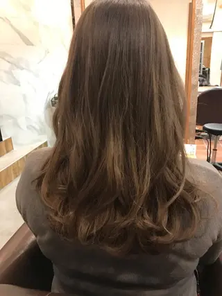 セミロング カラー ACT仙川所属・みうら ミウラのヘアスタイル