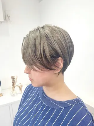 ショート カラー hair salon suiw所属・ハイトーンショート 特化‬吉田義隆のヘアスタイル