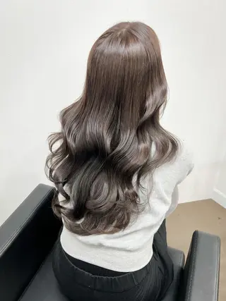 ロング ioe 茶屋町のヘアスタイル