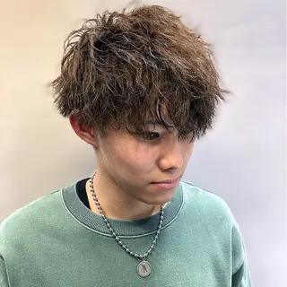 ミディアム パーマ メンズ特化美容師 井上大輔のヘアスタイル