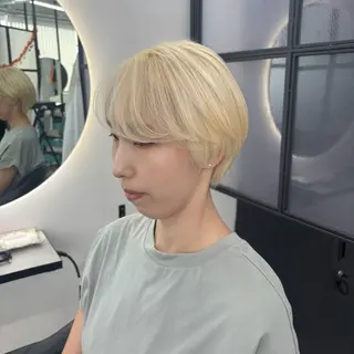 ショート カラー Ren. 🦋デザインカラーのヘアスタイル