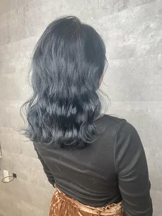 ミディアム カラー _WHITE 天王寺のヘアスタイル