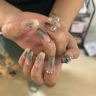 ease NAIL SALONのネイルデザイン