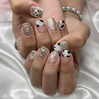 ネイル ☁️BLITZ 🎀笠原雪音🎀のネイルデザイン