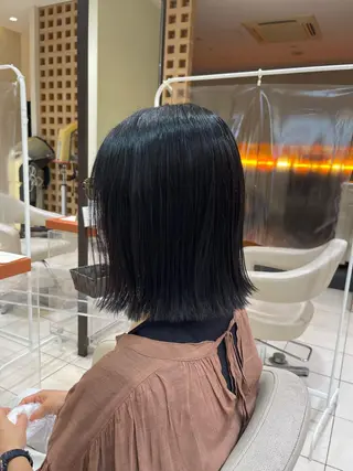 ミディアム カラー カネヒラ リョウスケのヘアスタイル