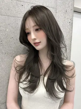 カラー ロング 🖤🤍石川 アイリ🤍🖤のヘアスタイル