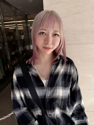 ミディアム カラー ハイトーン/ 縮毛矯正のヘアスタイル