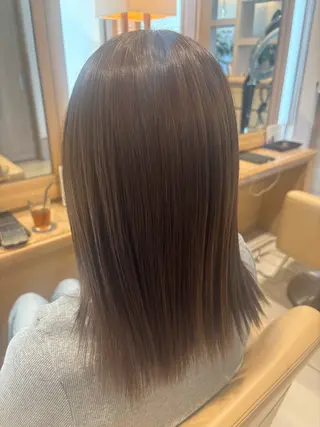 カラー 加藤 礼奈のヘアスタイル