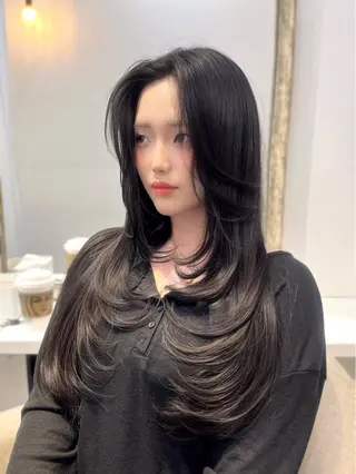 ロング トレンド韓国モテヘア Natsuki🌛のヘアスタイル