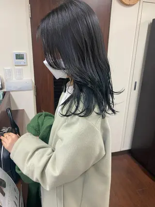 セミロング カラー せこぐち まいのヘアスタイル