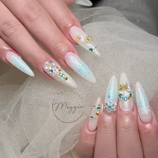 ネイル Maggie Nail🦩のネイルデザイン