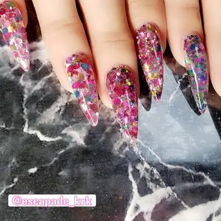 セミロング ネイル クロキ 。のネイルデザイン