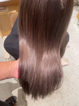 ロング 市川 瞳のヘアスタイル